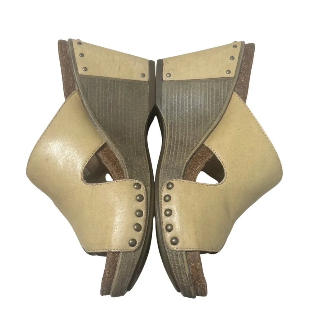 Dansko Fern Wedge Sandals Womens 8 Tan Leather Studded Buckle 1908039300